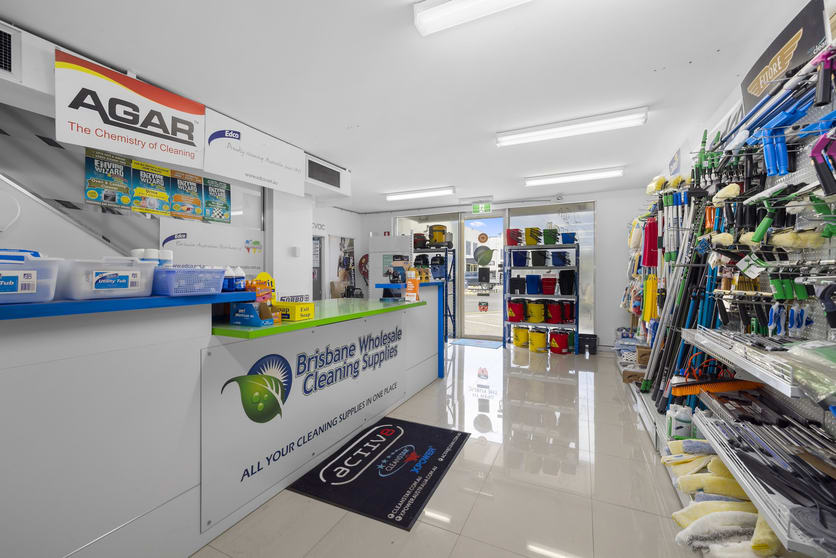 29/43 Lang Pde Milton QLD 4064 - Image 3