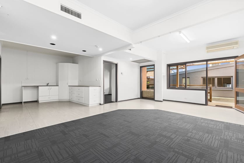 Click to view all images 149B-151 Pakington Street Geelong West VIC 3218 - Image 2
