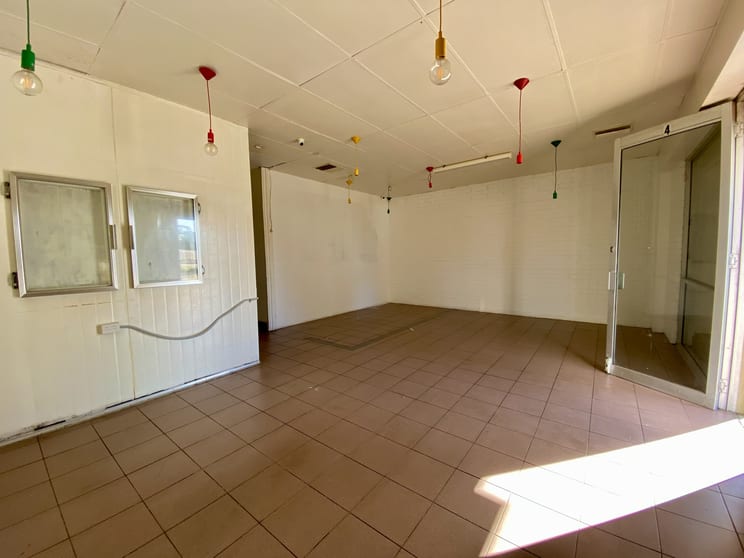 Click to view all images 4/75-79 Belmont Road Kenwick WA 6107 - Image 2