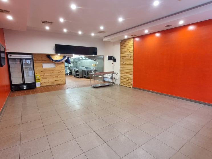 6/7 Moseley Square Glenelg SA 5045 - Image 1