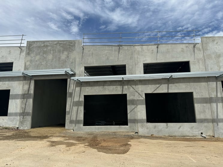 Click to view all images 13 Corporate Place Hillcrest QLD 4118 - Image 3
