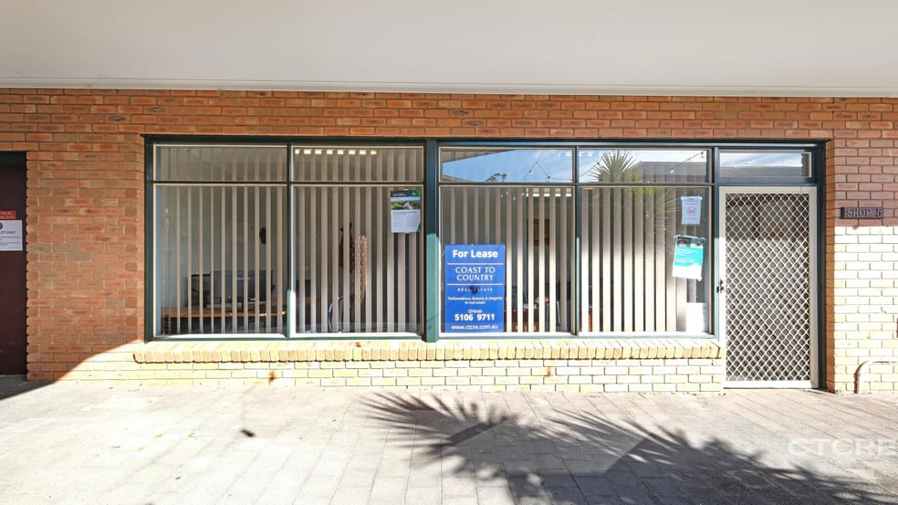 Click to view all images Shop 5/144-148 Nicholson Street Orbost VIC 3888 - Image 2