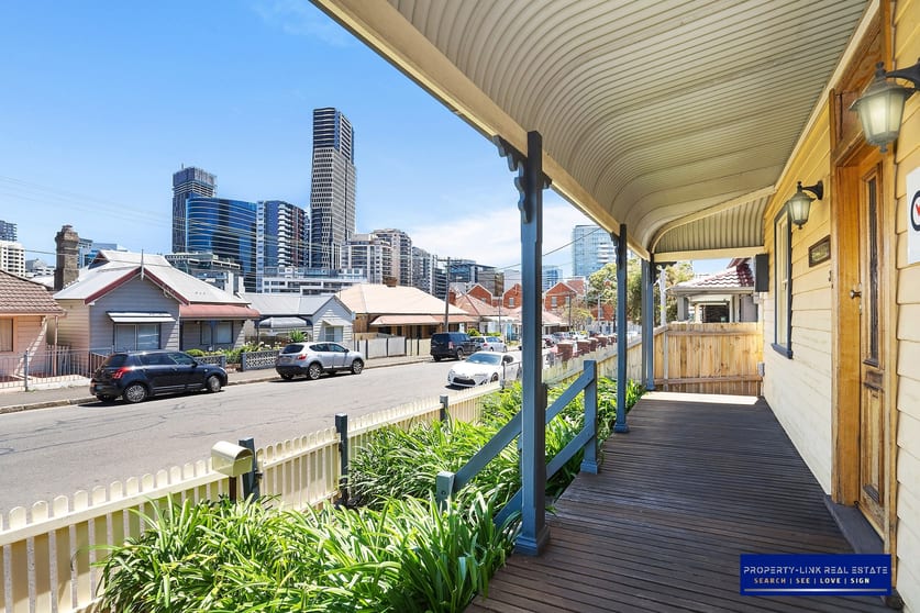 Click to view all images 36 ALBION STREET Harris Park NSW 2150 - Image 2
