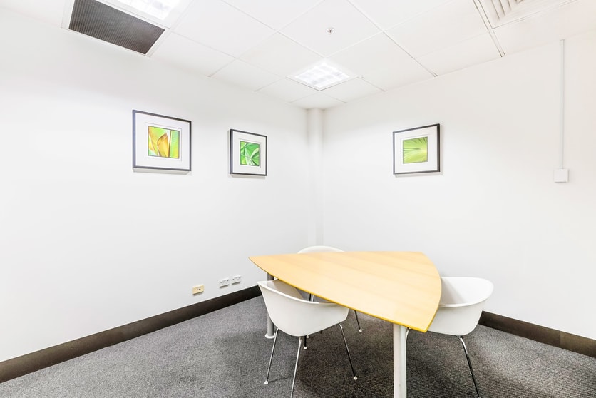Click to view all images 807/66 Hunter Street Sydney NSW 2000 - Image 3