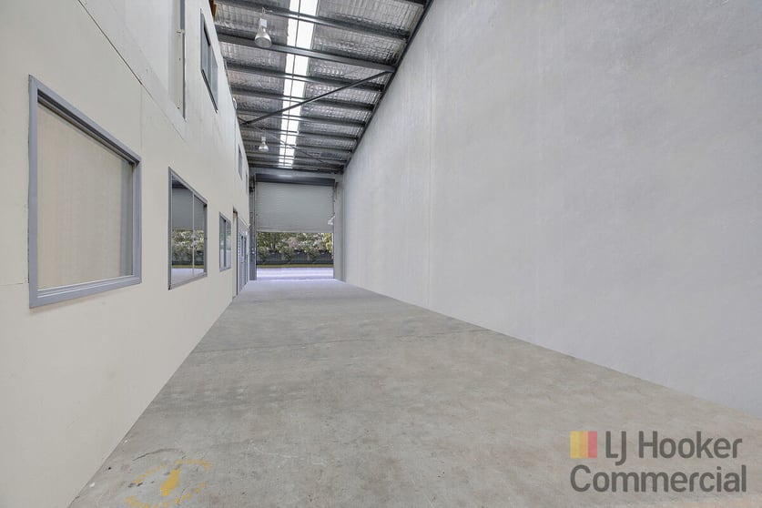 1/6 Hawke Street Kincumber NSW 2251 - Image 2