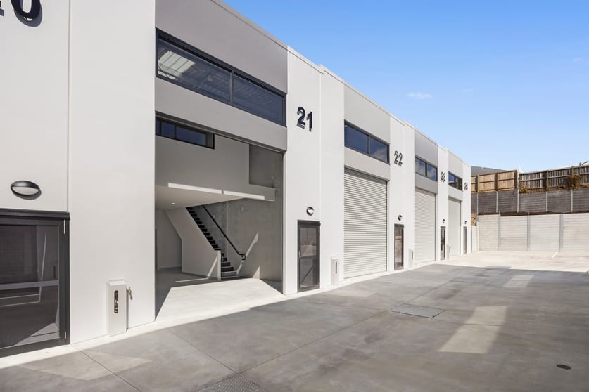 Click to view all images 21/23-27 Tillyroen Road Ormeau QLD 4208 - Image 2