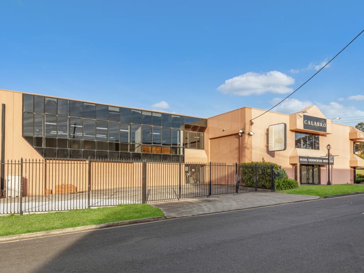Click to view all images 36 Toohey Road Wetherill Park NSW 2164 - Image 1