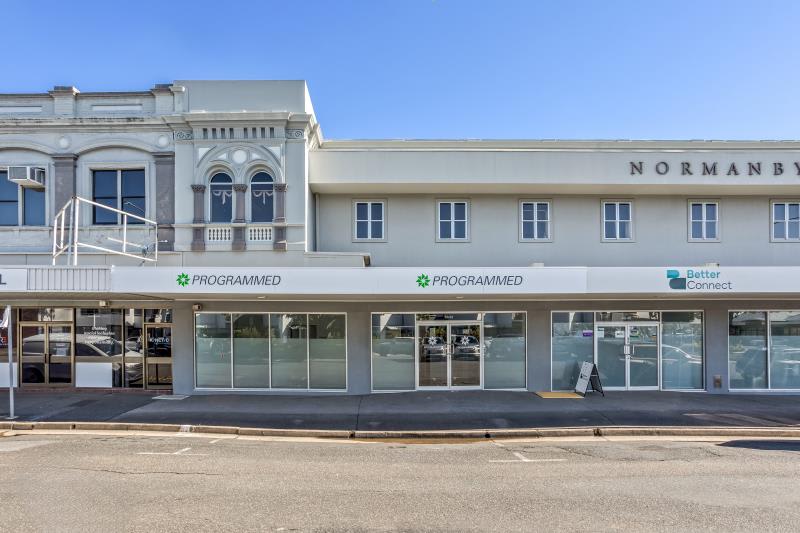 Click to view all images 50-52 William Street Rockhampton City QLD 4700 - Image 1