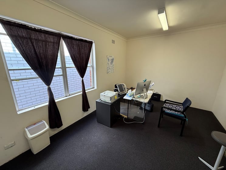 Click to view all images Suite 7 Level 1/754-760 Old Princes Highway Sutherland NSW 2232 - Image 3