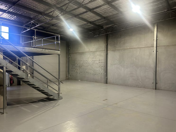 Click to view all images 5/19 Newbridge Road Berkeley Vale NSW 2261 - Image 3