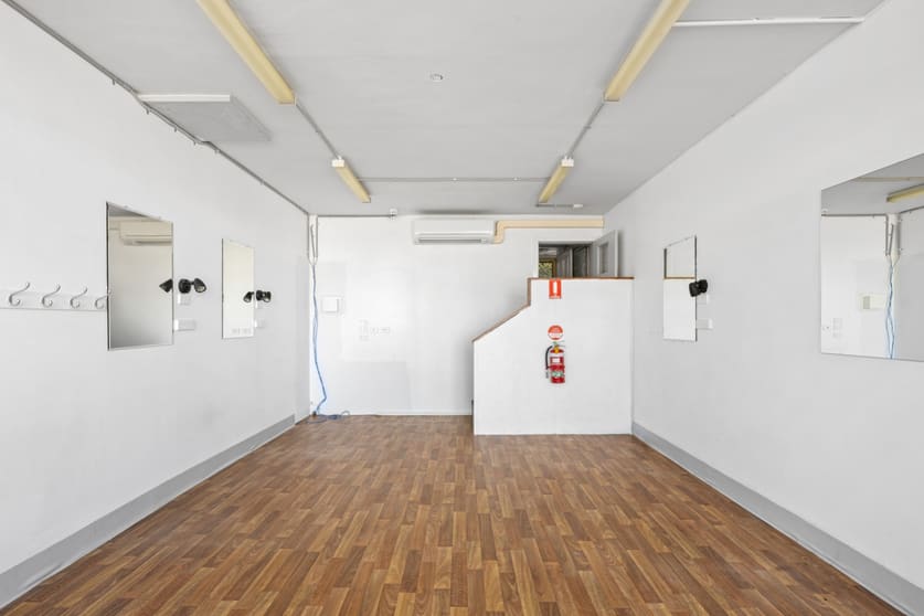Click to view all images Shop 4, 107 Ocean Street Dudley NSW 2290 - Image 3