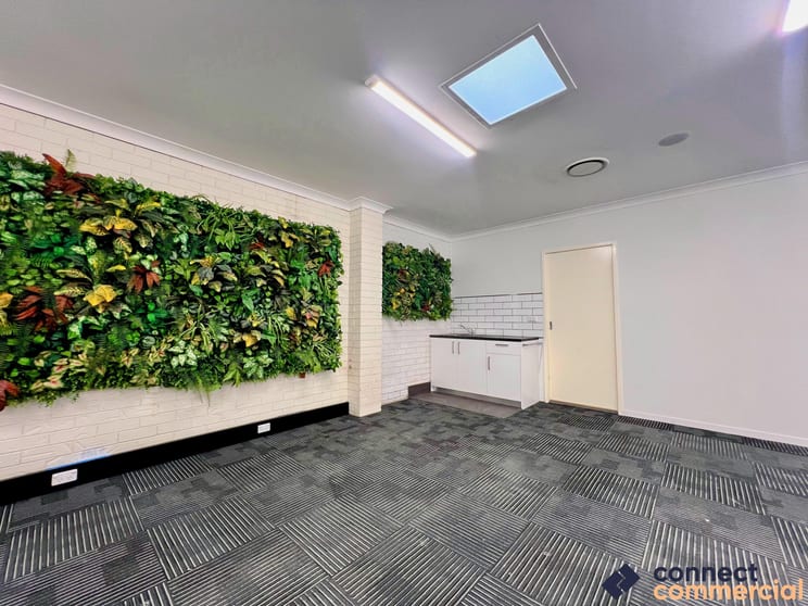 Click to view all images 6/33 Tallebudgera Creek Road Burleigh Heads QLD 4220 - Image 2