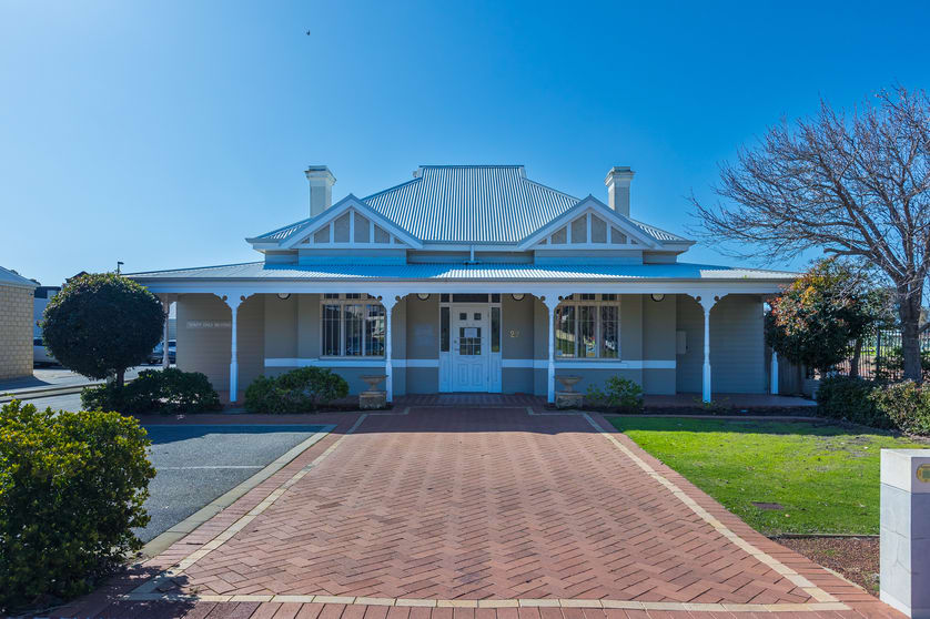 Click to view all images 22 Junction Parade Midland WA 6056 - Image 1