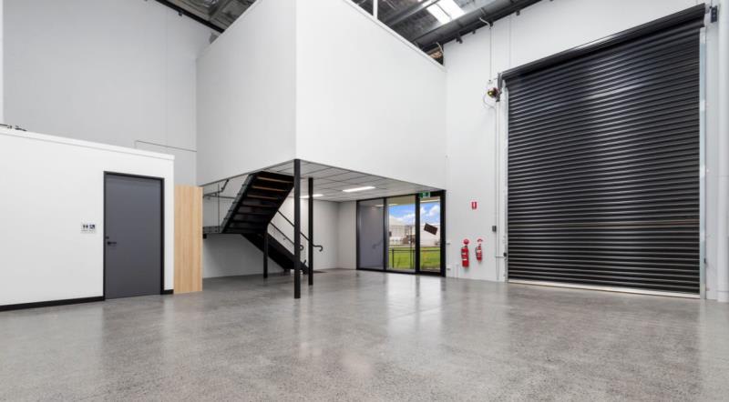 Click to view all images 13 Aspen Circuit Springvale VIC 3171 - Image 2