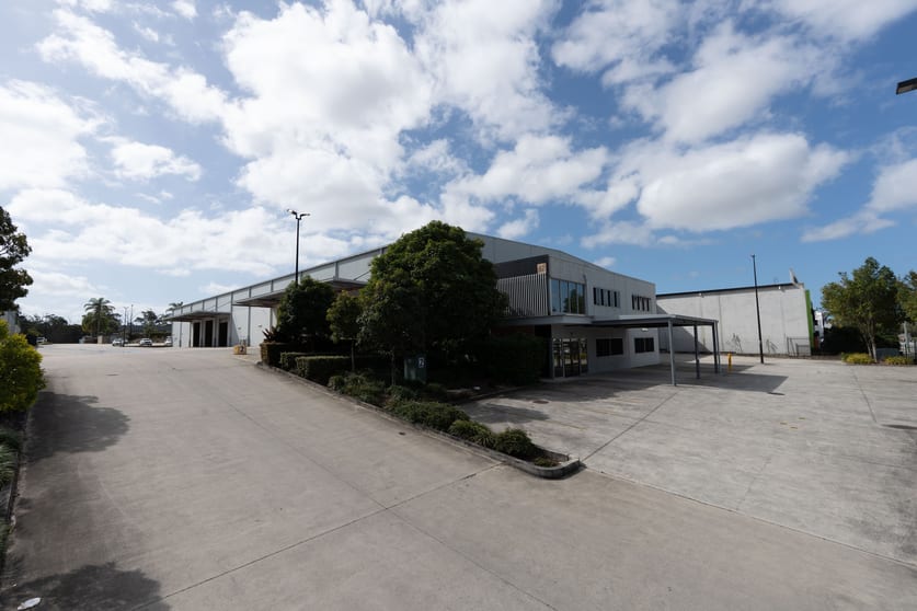 Click to view all images B2/63 Burnside Road Stapylton QLD 4207 - Image 1