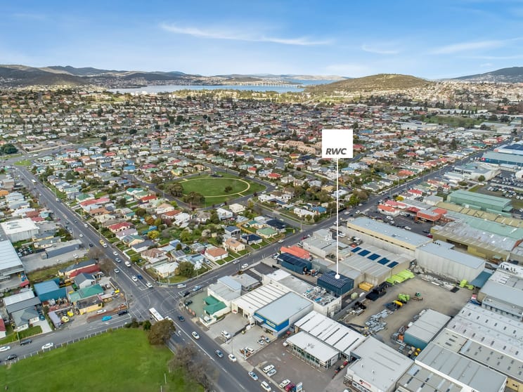 Click to view all images 2/102 Gormanston Road Moonah TAS 7009 - Image 2