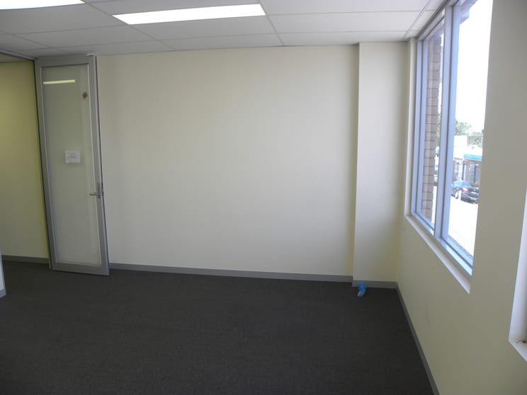 Click to view all images 1D/534A Whitehorse Rd Mitcham VIC 3132 - Image 3