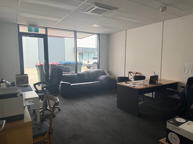 Click to view all images Unit 14, 191-195 Greens Road Dandenong South VIC 3175 - Image 2