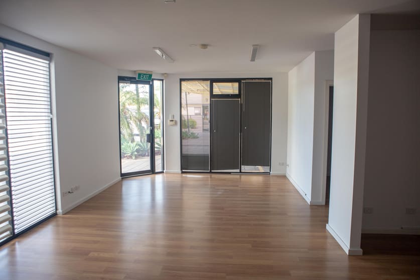 Click to view all images 4/614-616 Marion Road Park Holme SA 5043 - Image 3