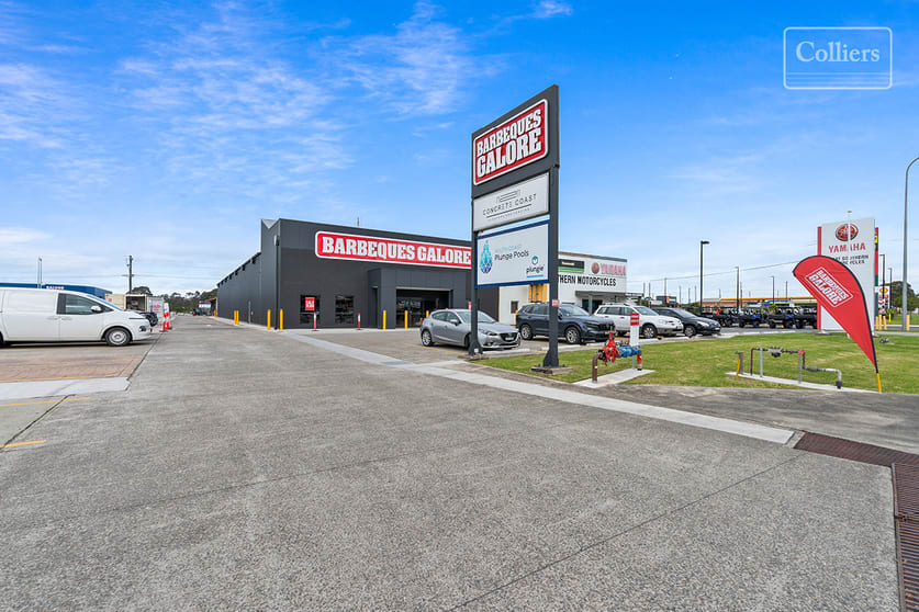 Click to view all images 3 & 4/186 Princes Highway South Nowra NSW 2541 - Image 1