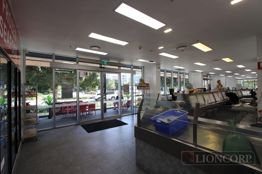 Click to view all images Hamilton QLD 4007 - Image 2