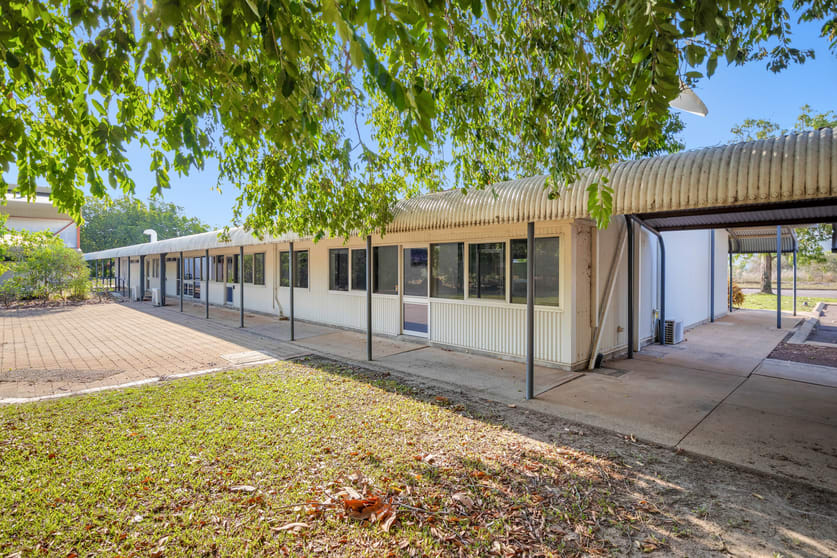 Click to view all images 1/35 Export Drive Drive East Arm NT 0822 - Image 2