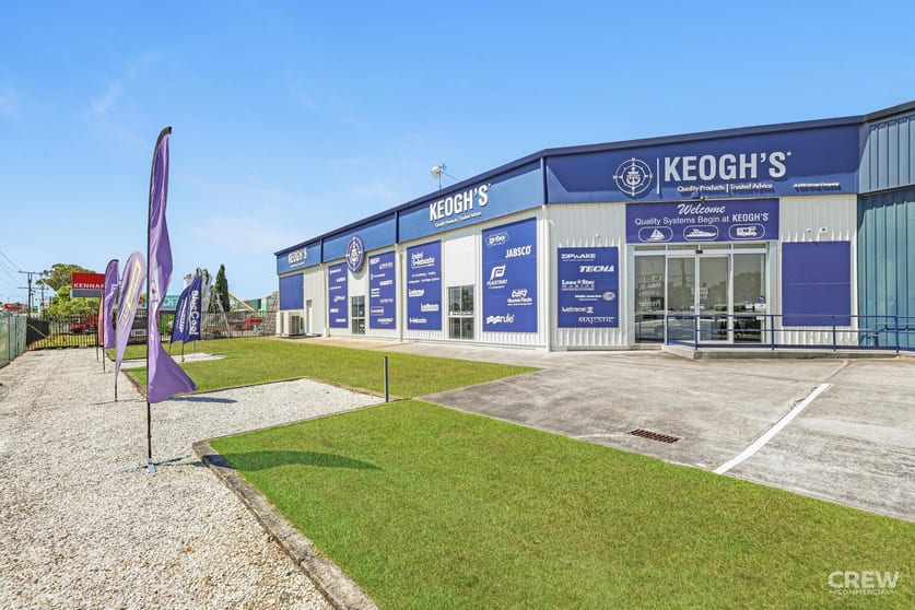 Click to view all images 1A/328 Brisbane Road Arundel QLD 4214 - Image 1