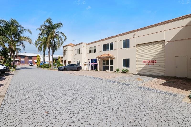Click to view all images Unit 3/7 Hector Street West Osborne Park WA 6017 - Image 2