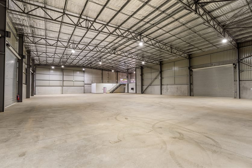 Click to view all images HIGH CLEARENCE WAREHOUSE/2 McNeilly Avenue Orange NSW 2800 - Image 2