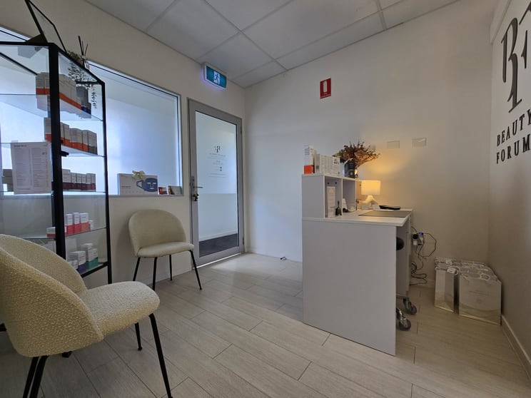 Click to view all images 1a/148 Maudsland Road Oxenford QLD 4210 - Image 2