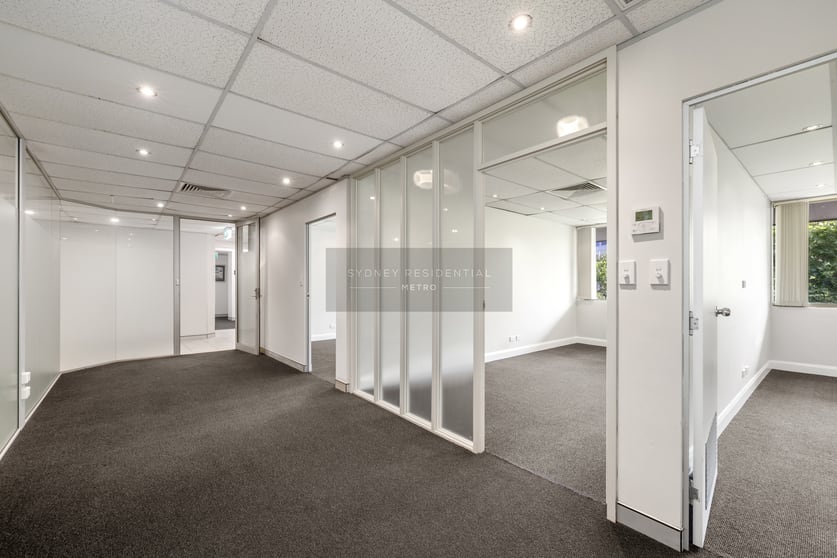 Click to view all images Level 2, 2/28-30 Florence Street Hornsby NSW 2077 - Image 1