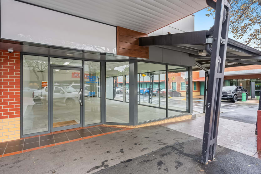 27 Evans Street Sunbury VIC 3429 - Image 2