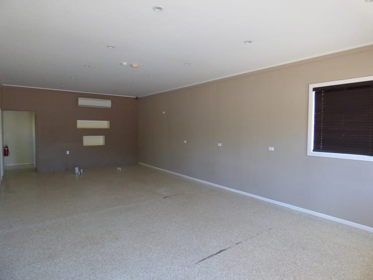 Click to view all images 201 Victoria Street St George QLD 4487 - Image 3