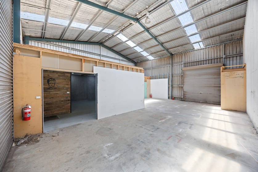 Click to view all images Shed 5/5 Trewin Street Wendouree VIC 3355 - Image 2