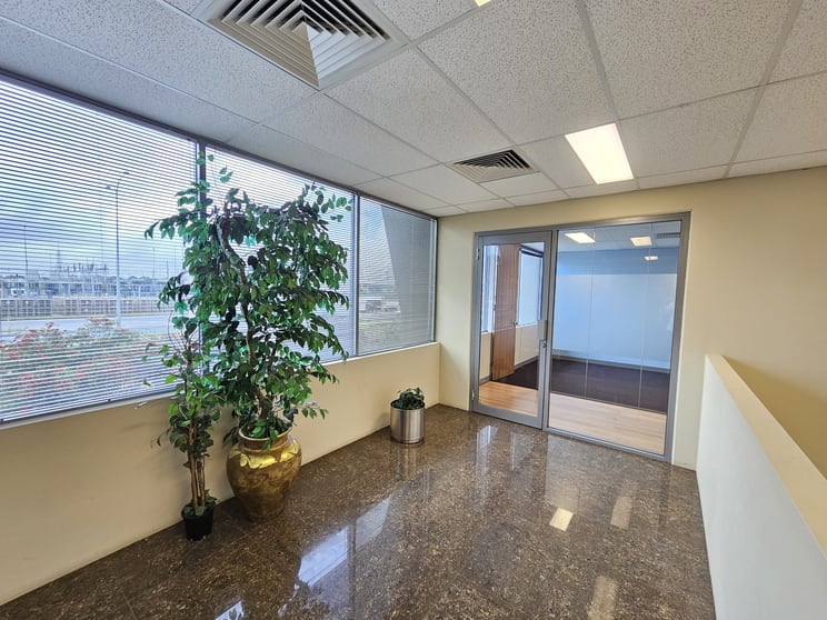 Click to view all images Suite 2/1966 Beach Road Malaga WA 6090 - Image 3