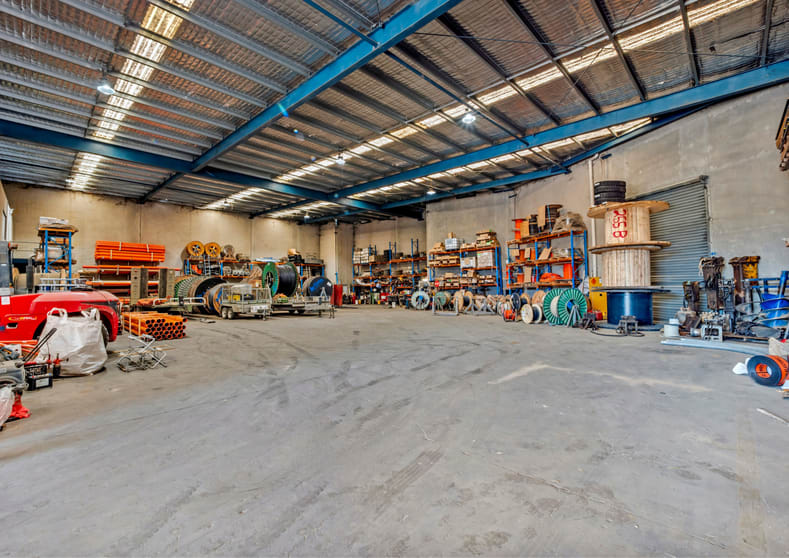 Click to view all images 9 Waler Crescent Smeaton Grange NSW 2567 - Image 3