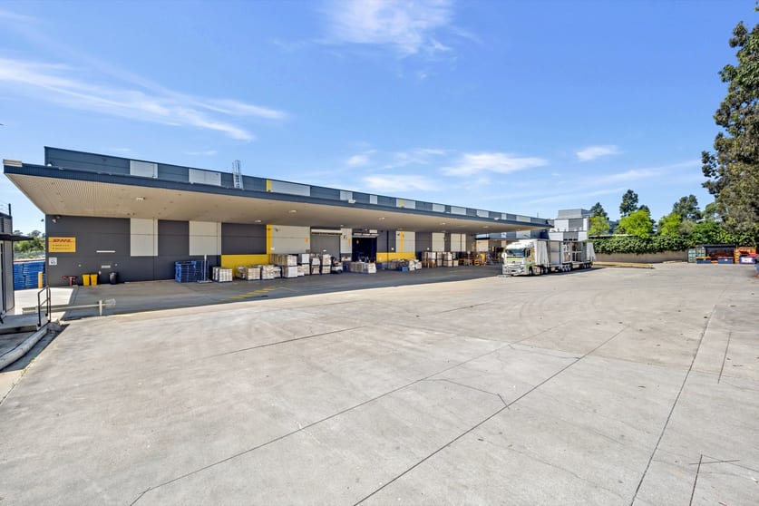 Click to view all images 227 Walters Road Arndell Park NSW 2148 - Image 5