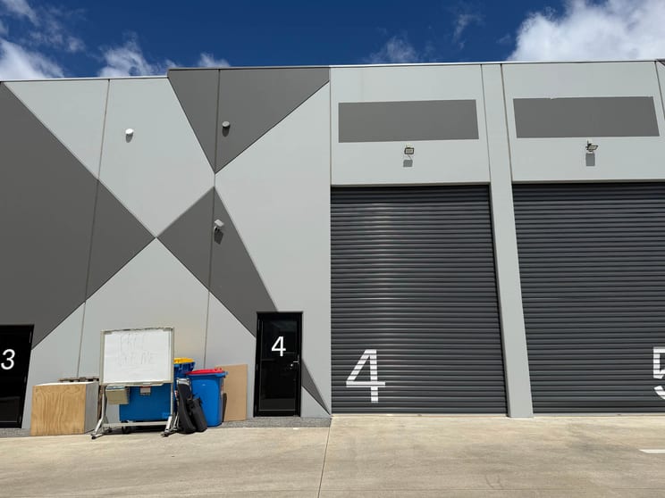 Click to view all images Unit 4/90 Cranwell Street Braybrook VIC 3019 - Image 2