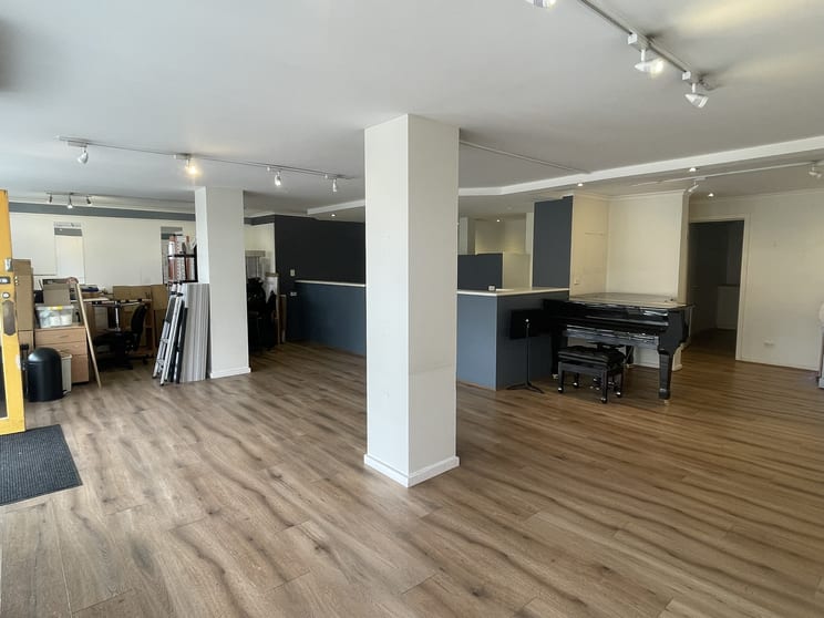Click to view all images 166 Malop Street Geelong VIC 3220 - Image 3