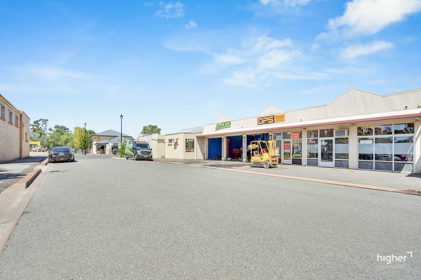 Click to view all images Tenancy A/1 Donald Street Strathalbyn SA 5255 - Image 1