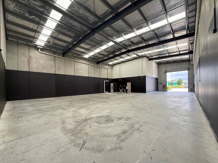 Click to view all images Unit 5 16A Keilor Park Drive Keilor East VIC 3033 - Image 3