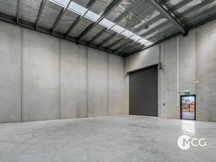 Click to view all images 37-39 Trevi Crescent Tullamarine VIC 3043 - Image 3