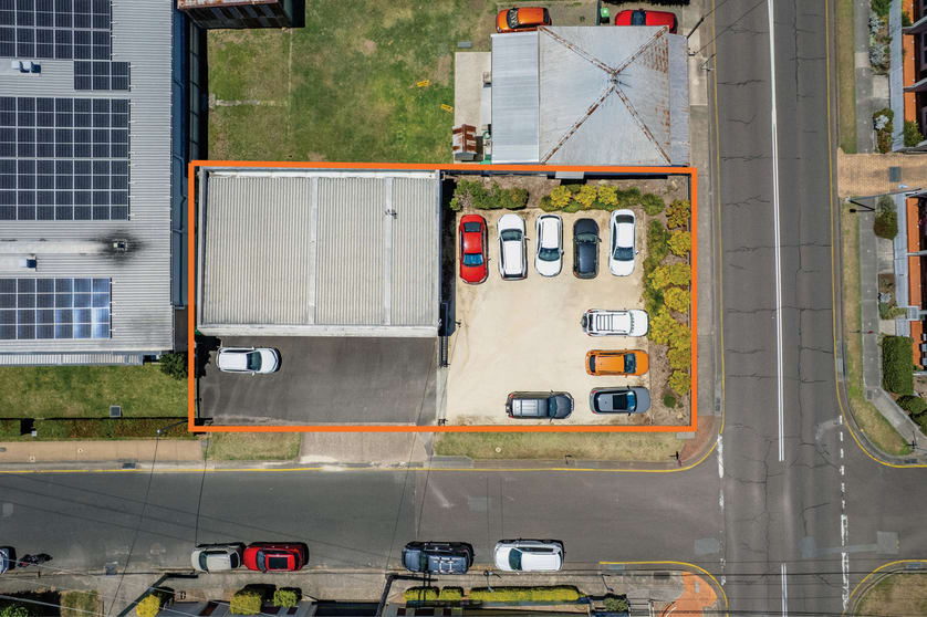 Click to view all images 36 Ken Tubman Drive Maitland NSW 2320 - Image 3