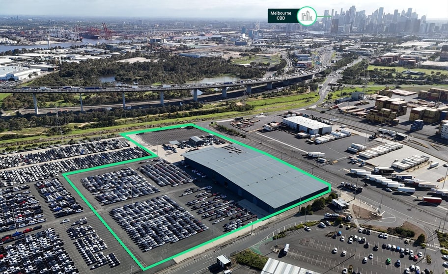 Click to view all images 50 Kooringa Way Port Melbourne VIC 3207 - Image 1