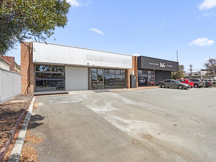 Click to view all images 4/12 Foley St Balcatta WA 6021 - Image 2