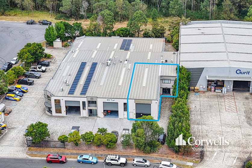 Click to view all images 4/2 Commerce Circuit Yatala QLD 4207 - Image 1