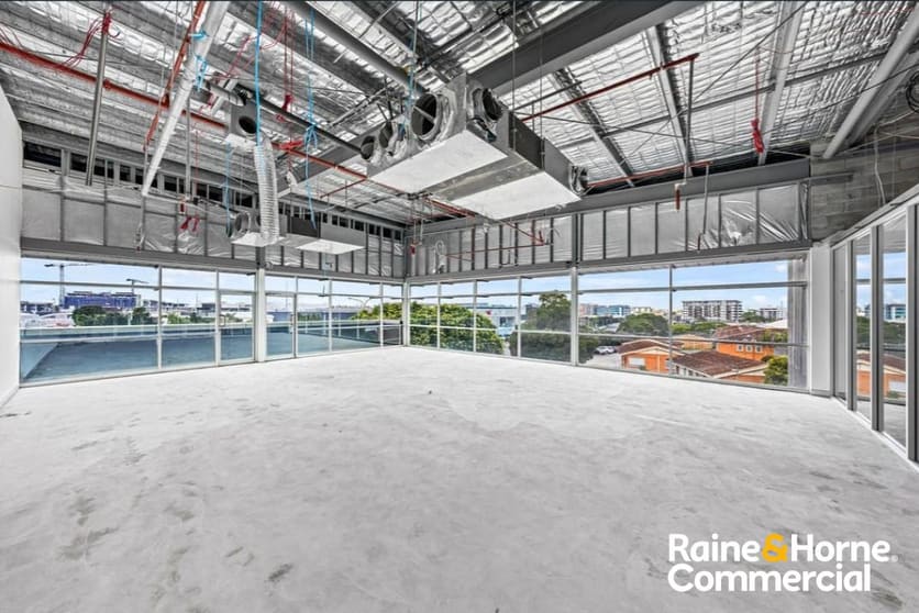 Click to view all images 11/956 Gympie Road Chermside QLD 4032 - Image 2