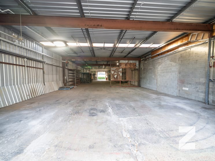 Click to view all images 60 GODWIN STREET Bulimba QLD 4171 - Image 3
