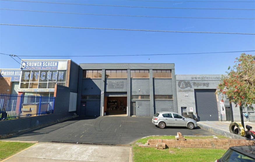 Click to view all images 27 Carlingford Street Regents Park NSW 2143 - Image 1