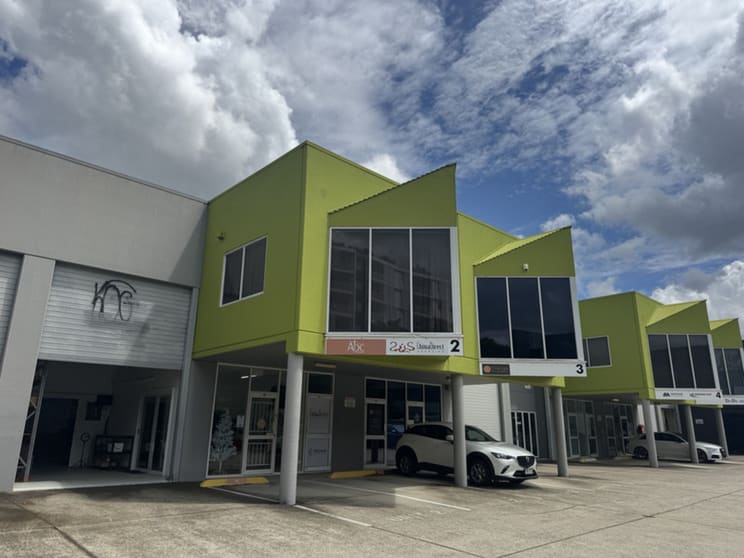 Click to view all images 2/11 Donkin Street West End QLD 4101 - Image 3